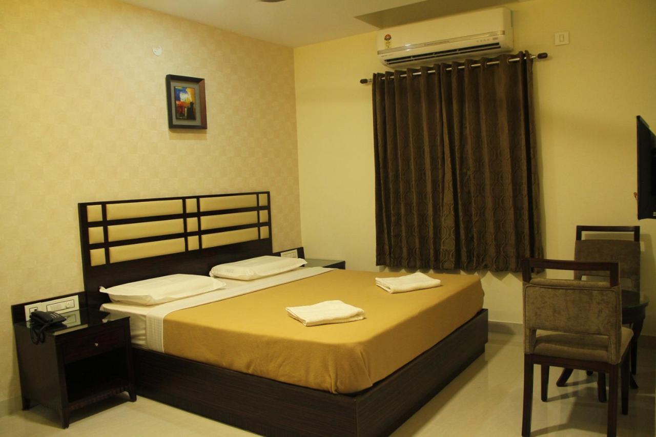 Hotel M.P Temples Inn Kumbakonam Zewnętrze zdjęcie